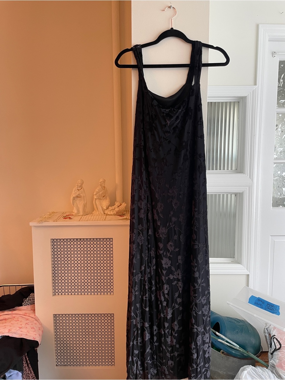 Women's Black Floral Slip Dress - Elegant Sleeveless gown
